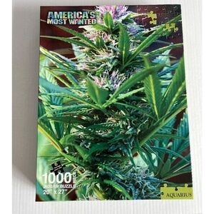 NWT 1000 Pieces Puzzle Cannabis Americas Most Wanted